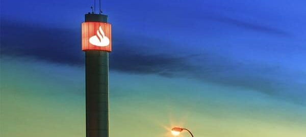 monolito banco santander