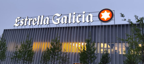 nuevo-rótulo-estrella-galicia-letras-corpóreas-mor-as-arteixo-la-coruña-ales-gijon nueva-fabrica-hijos-de-rivera